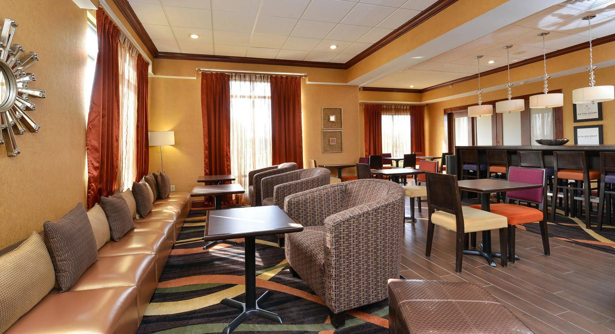 Hampton Inn Keokuk Exterior photo