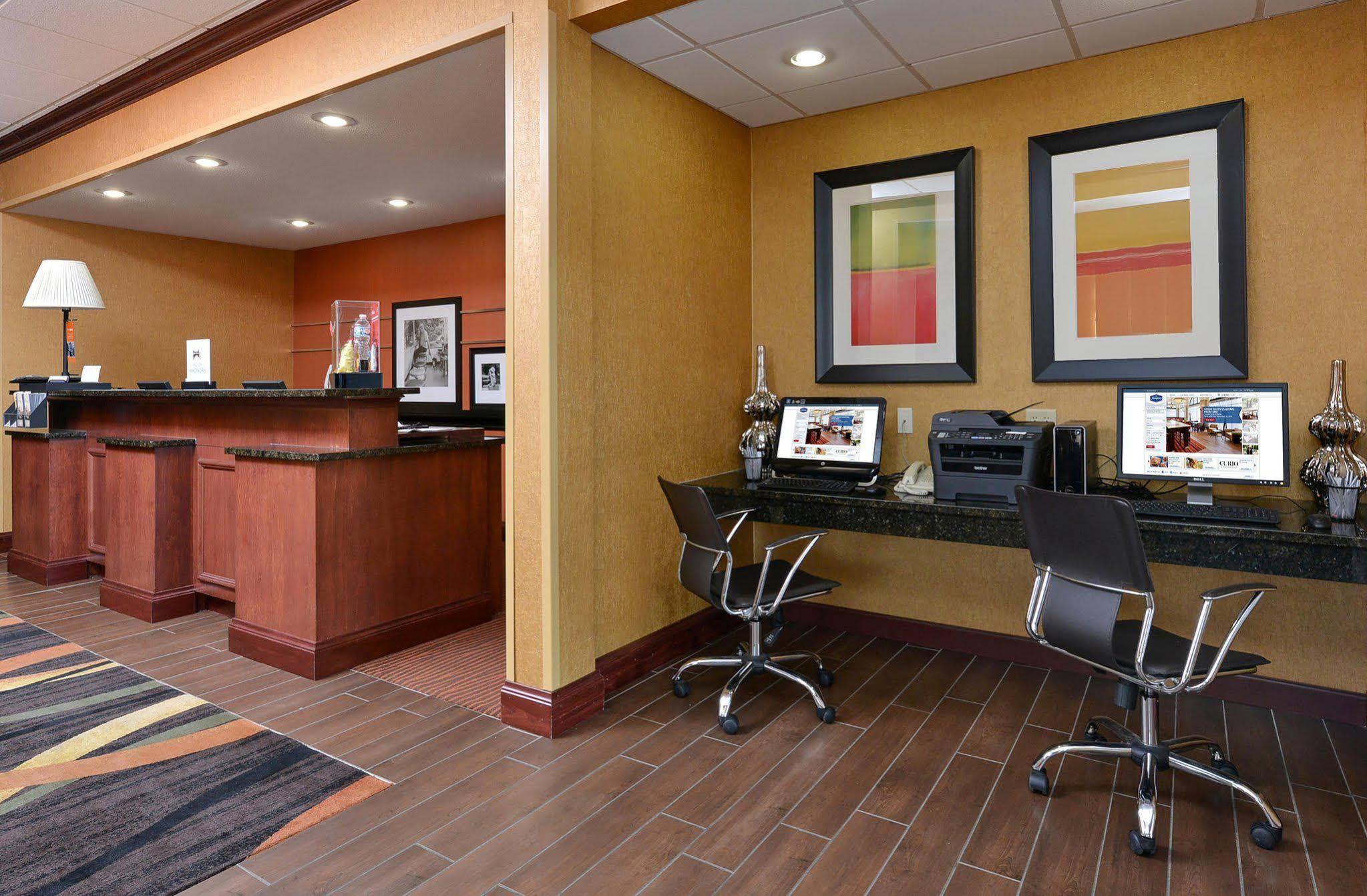 Hampton Inn Keokuk Exterior photo
