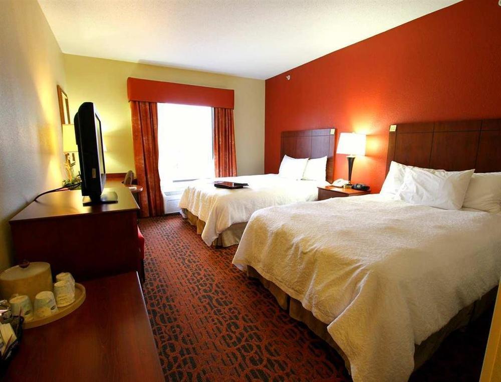 Hampton Inn Keokuk Room photo