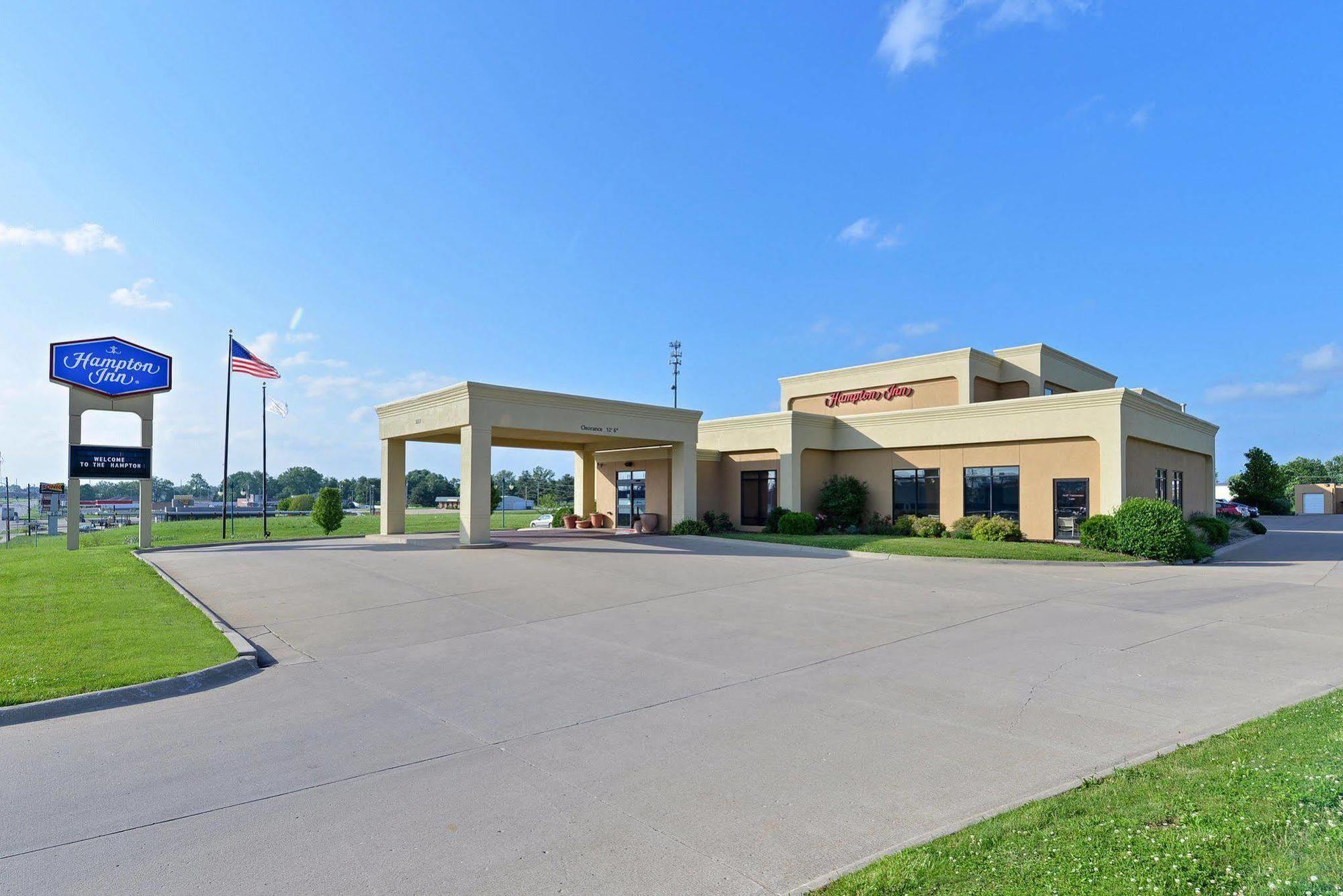 Hampton Inn Keokuk Exterior photo