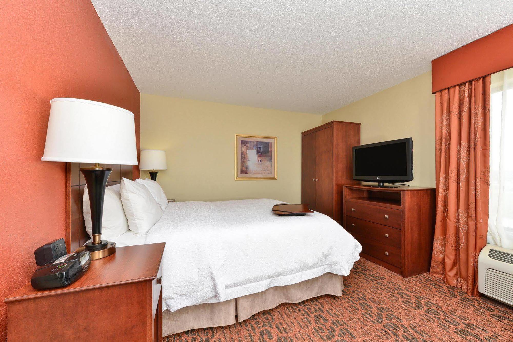 Hampton Inn Keokuk Exterior photo